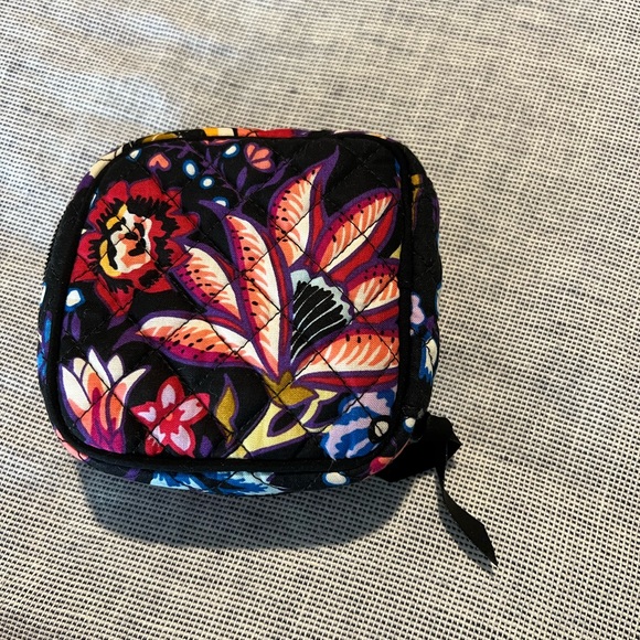 Vera Bradley small jewelry travel case - Picture 4 of 4